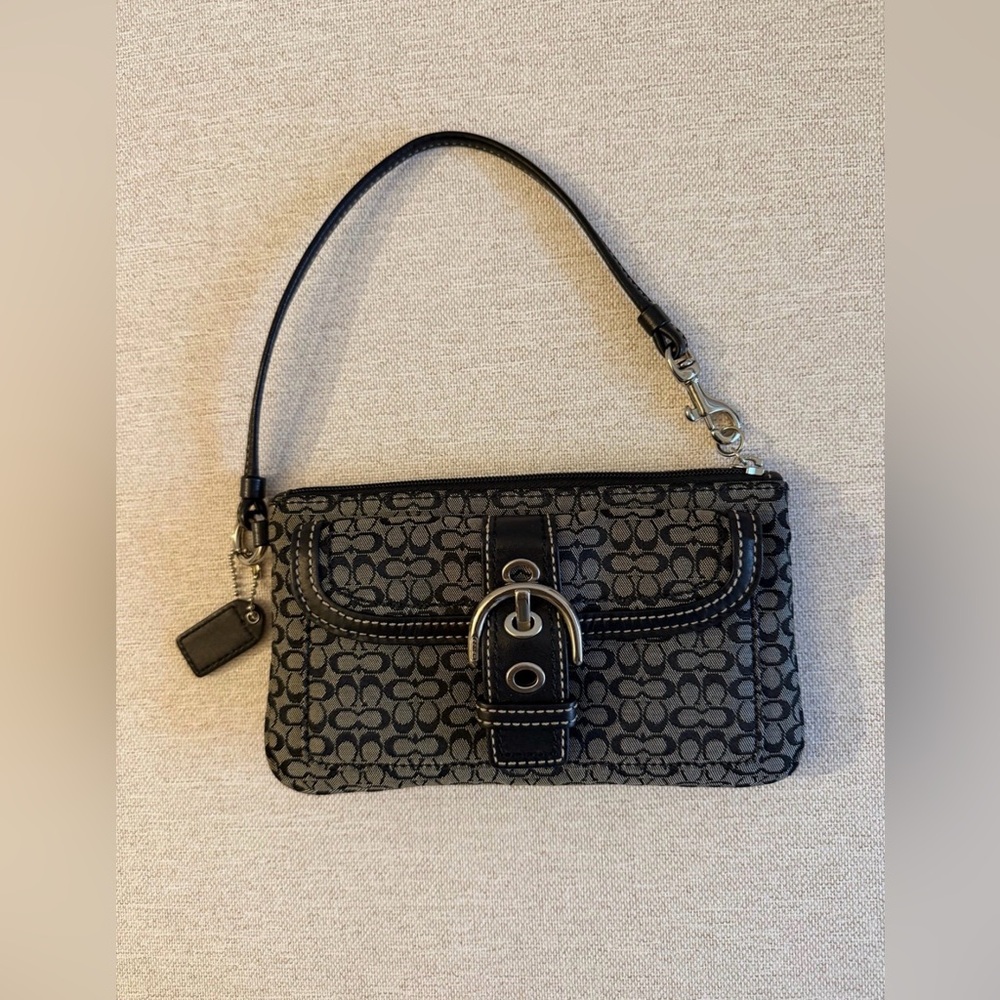 SOLD - Coach Wristlet